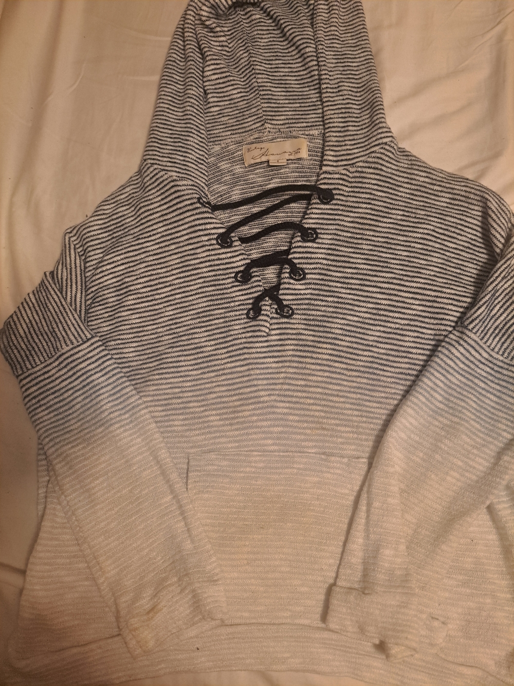 Vintage Striped Lace-Up V-Neck Sweater - Blue & White